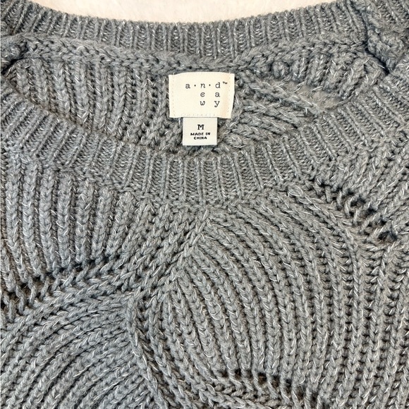A New Day Women's Gray Sweater w/ Scalloped Hem w/ Metallic detail Size M - Picture 2 of 10